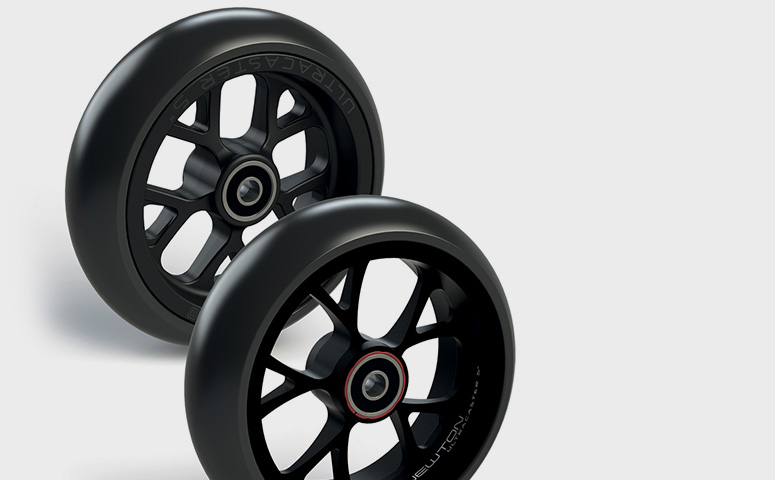 Newton Ultracasters, front casters